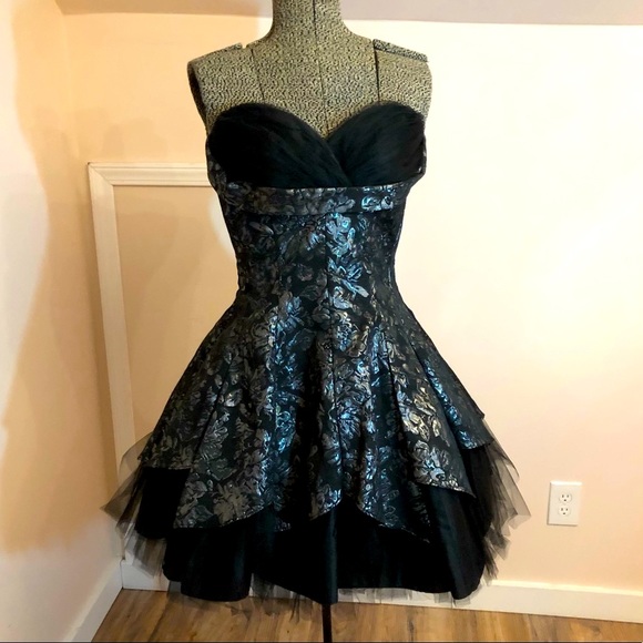 Masquerade Brand Black Flirty Prom Hoco Dress - Picture 1 of 7